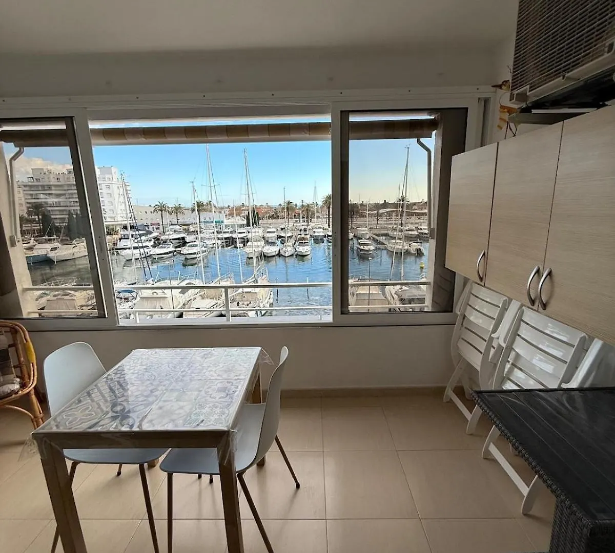 Apartment Awaydays - Pg 3-3 - Apartamento Al Canal Con Wi-Fi Empuriabrava Spain